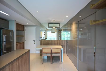 Sala de apartamento para alugar com 1 quarto, 40m² em Vila Andrade, São Paulo