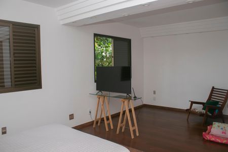 Apartamento à venda com 147m², 3 quartos e 3 vagasSuíte