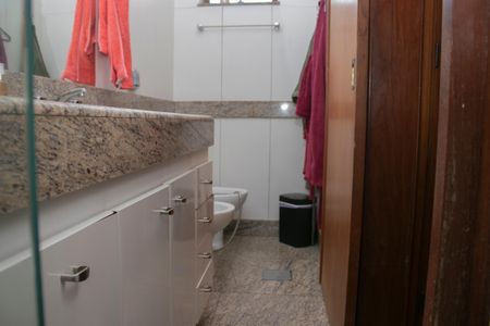 Apartamento à venda com 147m², 3 quartos e 3 vagasBanheiro da Suíte