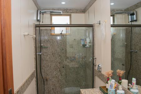 Apartamento à venda com 147m², 3 quartos e 3 vagasBanheiro Social