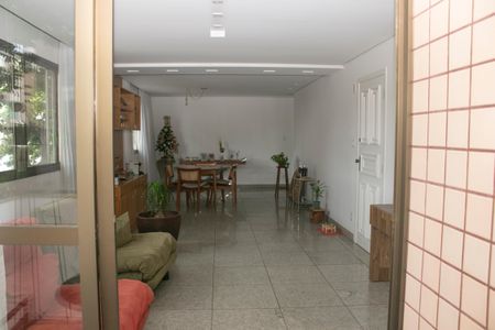 Sala de apartamento à venda com 3 quartos, 147m² em Serra, Belo Horizonte