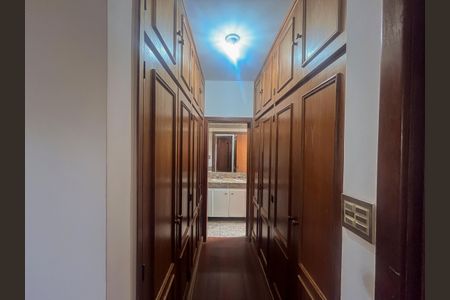 Apartamento à venda com 147m², 3 quartos e 3 vagasCloset da suíte