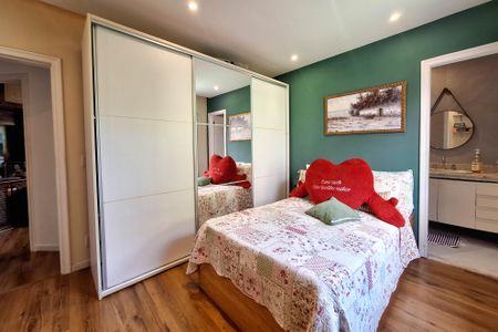 Casa à venda com 420m², 4 quartos e 4 vagas Casa à venda com 420m², 4 quartos e 4 vagasSuíte 1