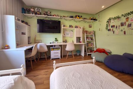 Casa à venda com 420m², 4 quartos e 4 vagas Casa à venda com 420m², 4 quartos e 4 vagasSuíte 2