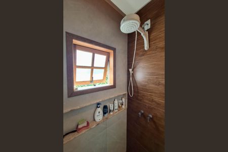 Casa à venda com 420m², 4 quartos e 4 vagas Casa à venda com 420m², 4 quartos e 4 vagasBanheiro da Suíte 1