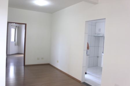 Sala de apartamento para alugar com 2 quartos, 56m² em Picanço, Guarulhos