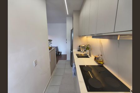 Cozinha de apartamento à venda com 2 quartos, 43m² em Barra Olímpica, Rio de Janeiro