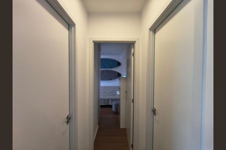 Apartamento à venda com 43m², 2 quartos e 1 vaga Apartamento à venda com 43m², 2 quartos e 1 vagaCorredor Circulação