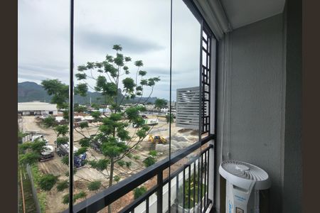 Varanda Sala de apartamento à venda com 2 quartos, 43m² em Barra Olímpica, Rio de Janeiro