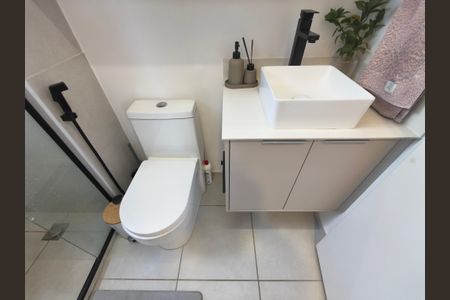 Apartamento à venda com 43m², 2 quartos e 1 vaga Apartamento à venda com 43m², 2 quartos e 1 vagaBanheiro