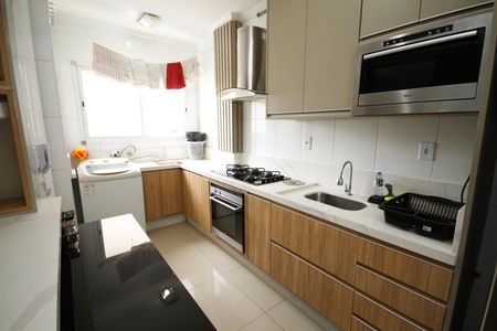 Apartamento para alugar com 80m², 2 quartos e 1 vaga