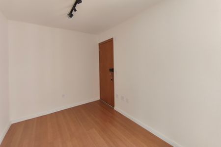 Sala de apartamento à venda com 2 quartos, 41m² em Jardim Esmeraldina, Campinas