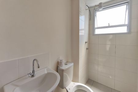 Banheiro de apartamento à venda com 2 quartos, 41m² em Jardim Esmeraldina, Campinas