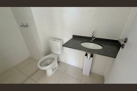 Apartamento à venda com 54m², 2 quartos e 1 vaga Apartamento à venda com 54m², 2 quartos e 1 vagaBanheiro
