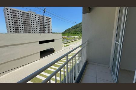 Apartamento à venda com 54m², 2 quartos e 1 vaga Apartamento à venda com 54m², 2 quartos e 1 vagaVaranda
