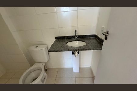 Apartamento à venda com 54m², 2 quartos e 1 vaga Apartamento à venda com 54m², 2 quartos e 1 vagaBanheiro do Quarto 2