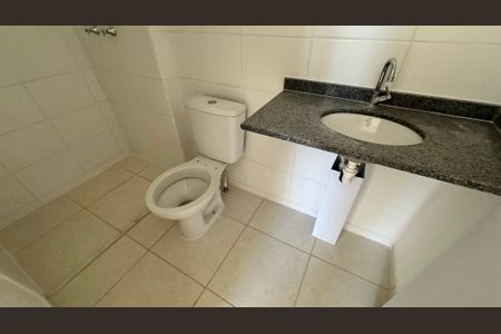 Apartamento à venda com 54m², 2 quartos e 1 vaga Apartamento à venda com 54m², 2 quartos e 1 vagaBanheiro do Quarto 2