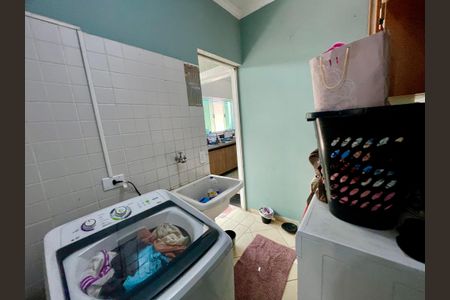 Casa à venda com 136m², 3 quartos e 3 vagas Casa à venda com 136m², 3 quartos e 3 vagasÁrea de Serviço