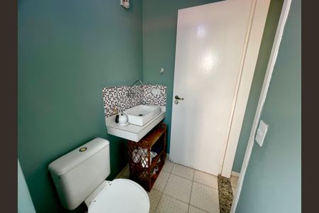 Casa à venda com 136m², 3 quartos e 3 vagas Casa à venda com 136m², 3 quartos e 3 vagasBanheiro 2