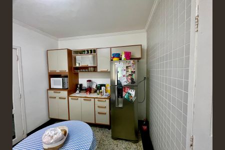 Casa à venda com 136m², 3 quartos e 3 vagas Casa à venda com 136m², 3 quartos e 3 vagasCozinha