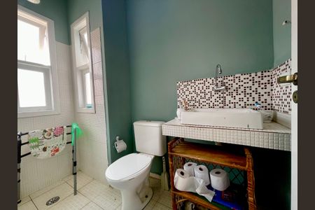 Casa à venda com 136m², 3 quartos e 3 vagas Casa à venda com 136m², 3 quartos e 3 vagasBanheiro 2