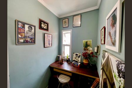 Casa à venda com 136m², 3 quartos e 3 vagas Casa à venda com 136m², 3 quartos e 3 vagasEscritório