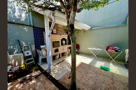 Casa à venda com 136m², 3 quartos e 3 vagas Casa à venda com 136m², 3 quartos e 3 vagasQuintal Churrasqueira