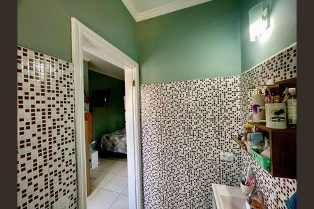 Casa à venda com 136m², 3 quartos e 3 vagas Casa à venda com 136m², 3 quartos e 3 vagasBanheiro 1