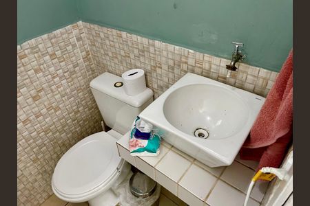 Casa à venda com 136m², 3 quartos e 3 vagas Casa à venda com 136m², 3 quartos e 3 vagasBanheiro 5