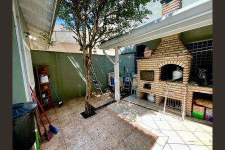 Casa à venda com 136m², 3 quartos e 3 vagas Casa à venda com 136m², 3 quartos e 3 vagasQuintal Churrasqueira