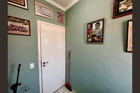 Casa à venda com 136m², 3 quartos e 3 vagas Casa à venda com 136m², 3 quartos e 3 vagasEscritório