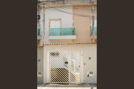 Casa para alugar com 180m², 2 quartos e 3 vagasFachada