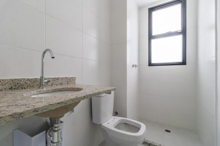 Apartamento à venda com 73m², 3 quartos e 2 vagasBanheiro da Suíte