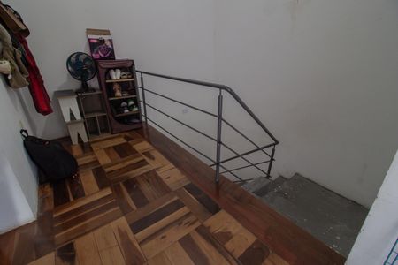 Casa para alugar com 192m², 2 quartos e 3 vagas Casa para alugar com 192m², 2 quartos e 3 vagasEscada