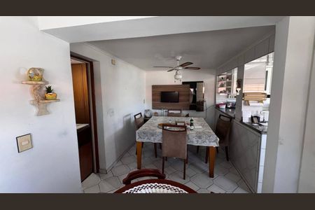 Casa à venda com 3 quartos, 144m² em Parque Fongaro, São Paulo