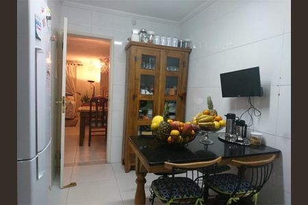 Casa à venda com 3 quartos, 110m² em Vila Alexandria, São Paulo
