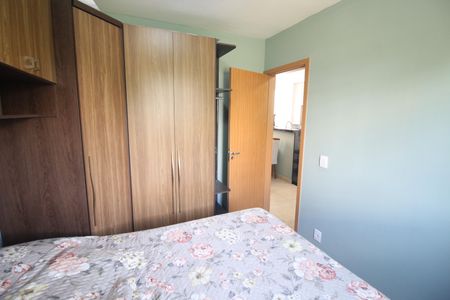 Quarto 2 de apartamento à venda com 2 quartos, 47m² em Califórnia, Contagem