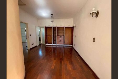 Casa para alugar com 3 quartos, 240m² em Vila Dayse, São Bernardo do Campo