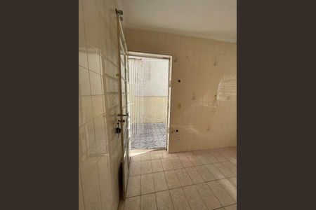 Casa para alugar com 3 quartos, 240m² em Vila Dayse, São Bernardo do Campo