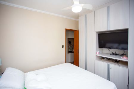 Apartamento à venda com 57m², 2 quartos e 1 vagaQuarto 2