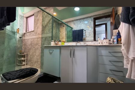 Apartamento à venda com 324m², 4 quartos e 3 vagas Apartamento à venda com 324m², 4 quartos e 3 vagasBanheiro Social 1