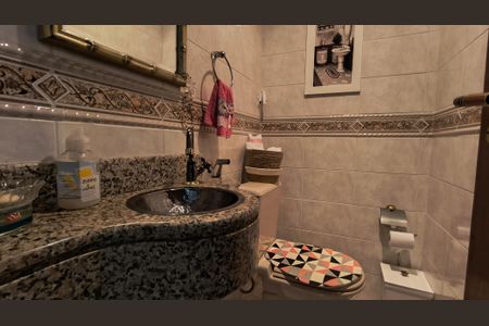 Apartamento à venda com 324m², 4 quartos e 3 vagas Apartamento à venda com 324m², 4 quartos e 3 vagasLavabo