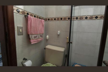 Apartamento à venda com 324m², 4 quartos e 3 vagas Apartamento à venda com 324m², 4 quartos e 3 vagasBanheiro Social 2