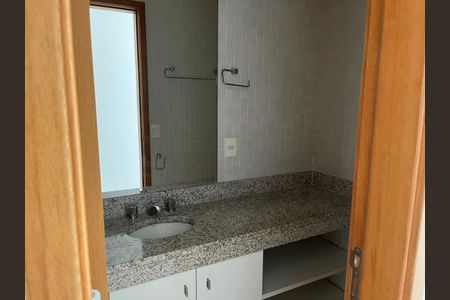 Apartamento à venda com 130m², 2 quartos e 2 vagas