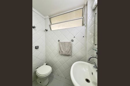 Apartamento à venda com 134m², 3 quartos e 1 vaga Apartamento à venda com 134m², 3 quartos e 1 vagaBanheiro Social
