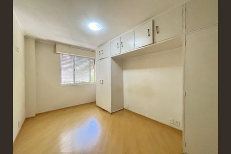 Apartamento à venda com 134m², 3 quartos e 1 vaga Apartamento à venda com 134m², 3 quartos e 1 vagaQuarto 2