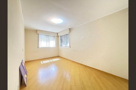 Apartamento à venda com 134m², 3 quartos e 1 vaga Apartamento à venda com 134m², 3 quartos e 1 vagaSuíte