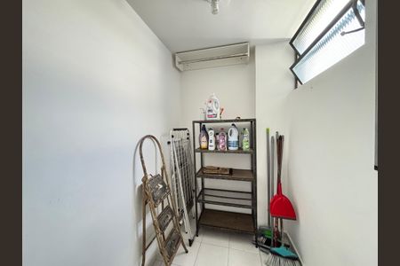 Apartamento à venda com 134m², 3 quartos e 1 vaga Apartamento à venda com 134m², 3 quartos e 1 vagaQuarto de Serviço