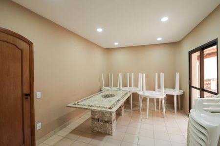Apartamento para alugar com 200m², 3 quartos e 3 vagas Apartamento para alugar com 200m², 3 quartos e 3 vagasSalão de Festas