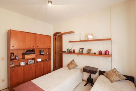 Apartamento para alugar com 200m², 3 quartos e 3 vagas Apartamento para alugar com 200m², 3 quartos e 3 vagasSuíte 2